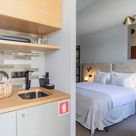 Urban - Regras 45 & Garden B B&B 포르투