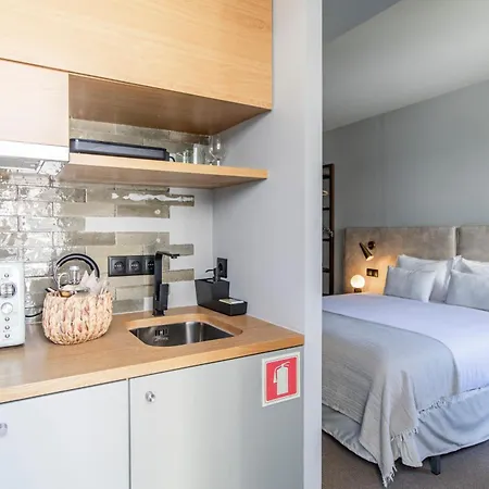 Urban - Regras 45 & Garden B B&B 포르투