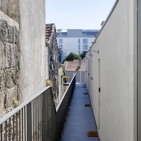 Regras & Garden By Benefit Collection B Panzió