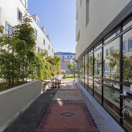 Regras & Garden By Benefit Collection B 3* ポルト