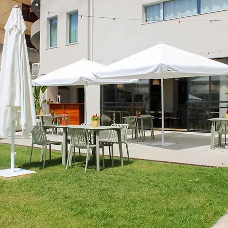 Regras & Garden By Benefit Collection B Bed and Breakfast