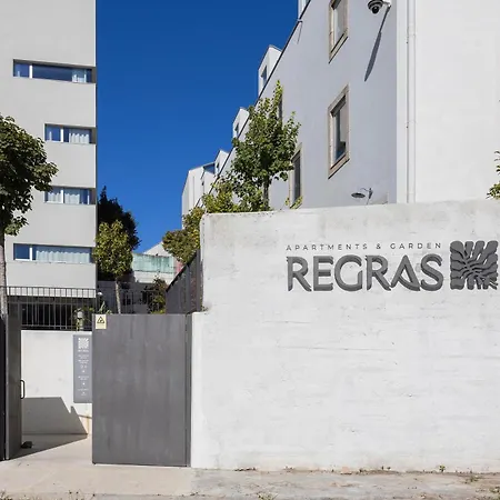 Regras & Garden By Benefit Collection B Πόρτο