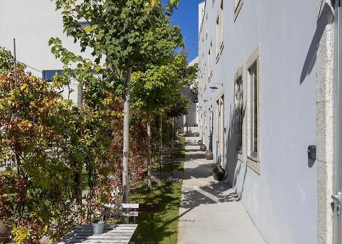 Regras & Garden By Benefit Collection B 3* פורטו